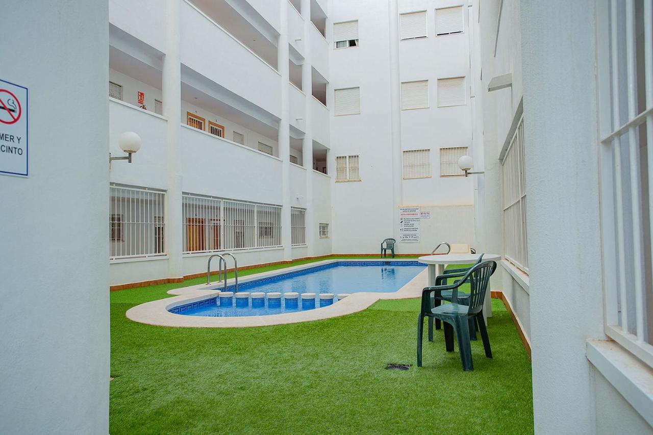 096 Pleasant Place Luis - Alicante Holiday Torrevieja Exteriér fotografie