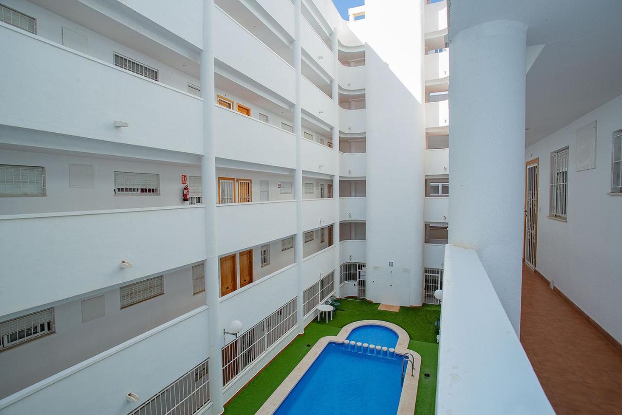 096 Pleasant Place Luis - Alicante Holiday Torrevieja Exteriér fotografie